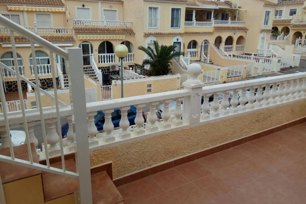 Bungalow Moderno Luminoso Terraza Solarium Patio Puerto Marino Luaran gambar